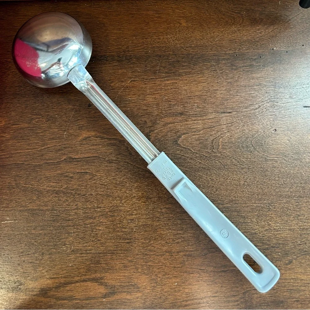 Stainless Steel Measuring Scoop with Gray Handle